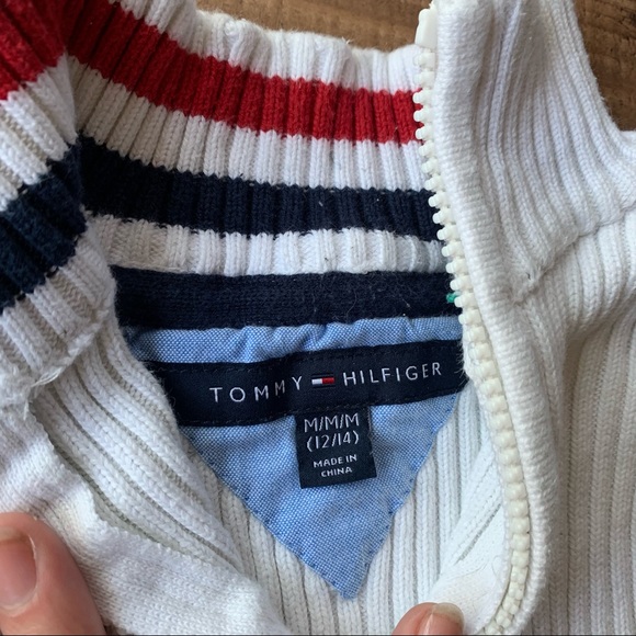Tommy Hilfiger quarter zip sweater size m - Picture 3 of 6